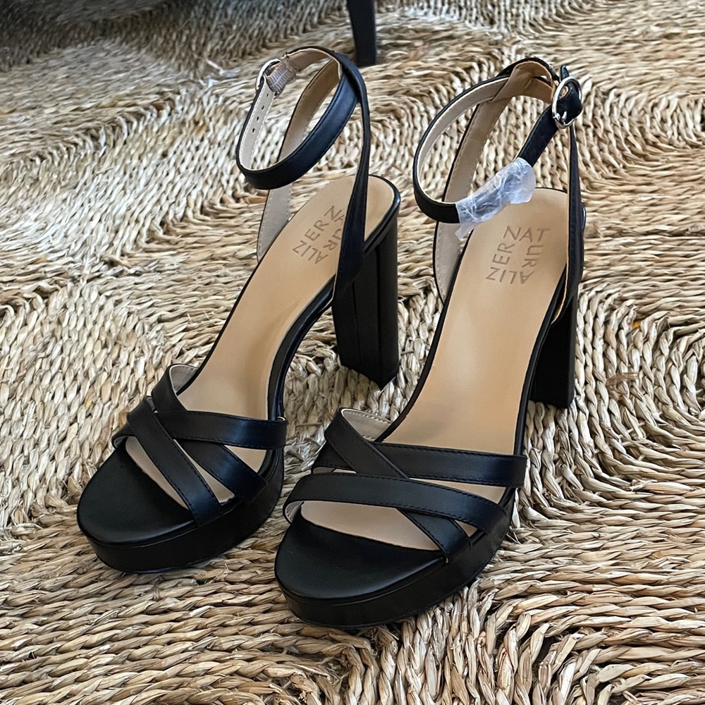 Naturalizer Mallory Black Heel